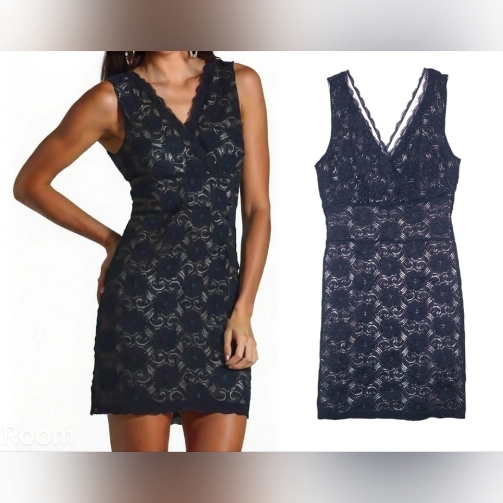 Black Lace V-Neck Mini Dress Size Small - Picture 14 of 14